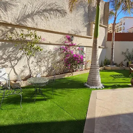 Вилла Family Townhouse Corales, 4br, Cristianos