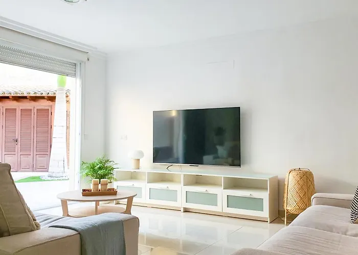 Townhouse Corales, 4-bedroom فيلة