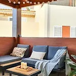 Family Townhouse Corales, 4br, Cristianos 别墅