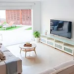 Family Townhouse Corales, 4br, Cristianos 别墅