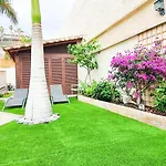 别墅 Family Townhouse Corales, 4br, Cristianos