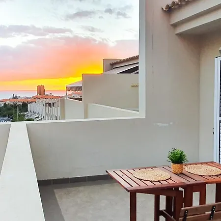 4-bedroom Corales With Jacuzzi, Garden, Close To Everything *