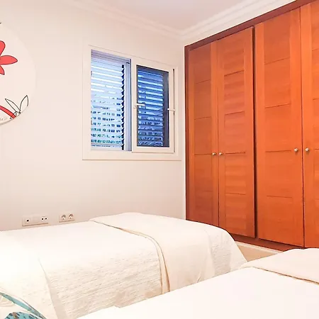 4-bedroom Corales With Jacuzzi, Garden, Close To Everything
