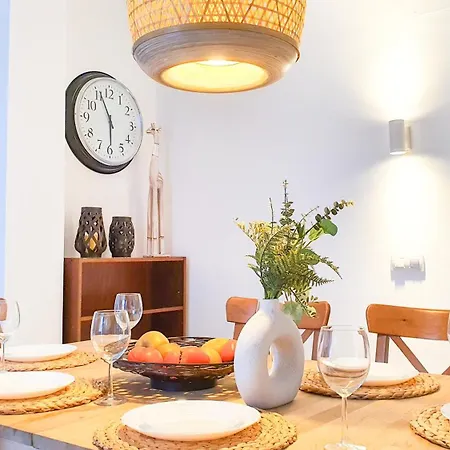 4-bedroom Corales With Jacuzzi, Garden, Close To Everything Los Cristianos (Tenerife)