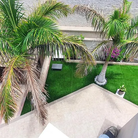 4-bedroom Corales With Jacuzzi, Garden, Close To Everything Los Cristianos (Tenerife)