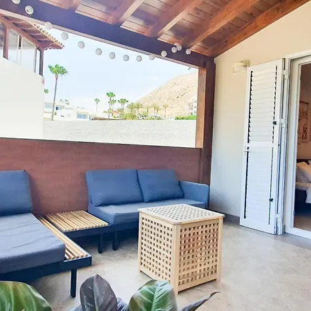 Family Townhouse Corales, 4br, Cristianos * 洛斯克里斯蒂亚诺斯