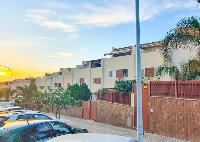 Townhouse Corales, 4-bedroom * Los Cristianos (Tenerife)
