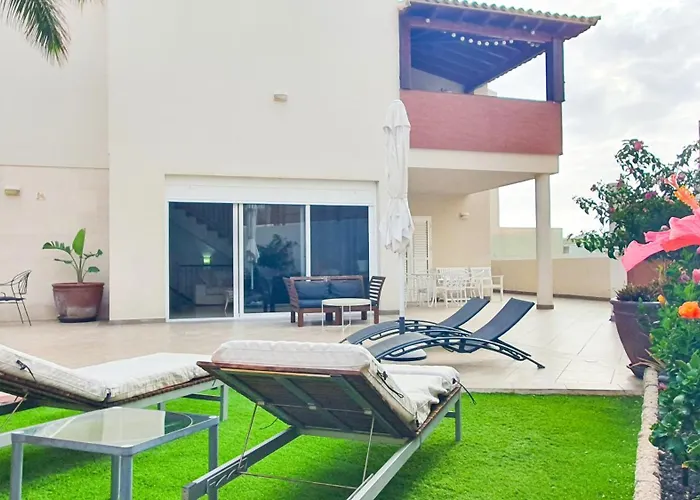 Townhouse Corales, 4-bedroom * Los Cristianos (Tenerife)